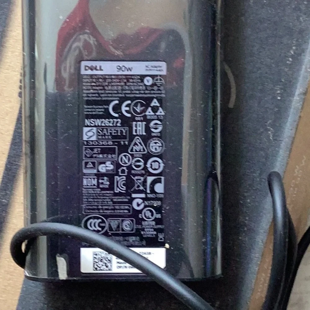 Dell 90w Never Used laptop charger AC adapter.
